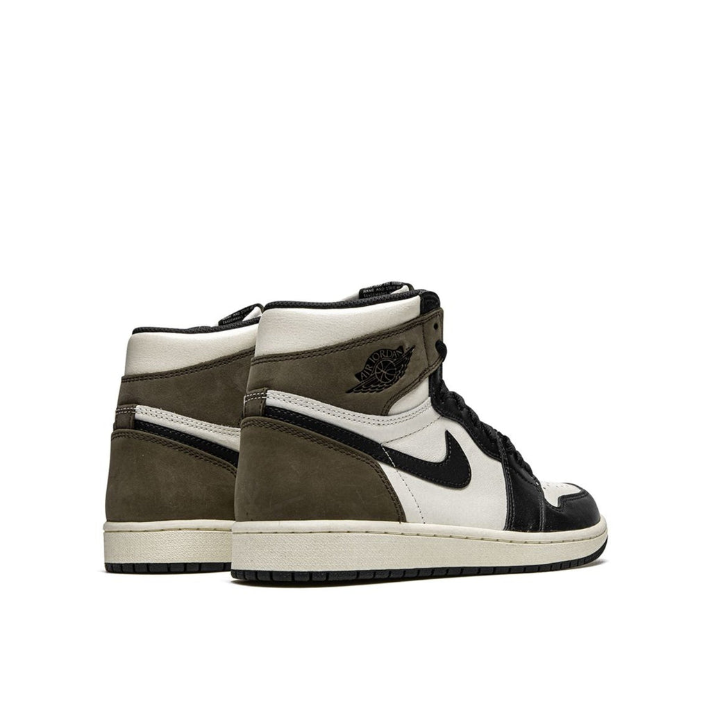 NIKE AIR JORDAN 1 RETRO HIGH OG ‘DARK MOCHA’